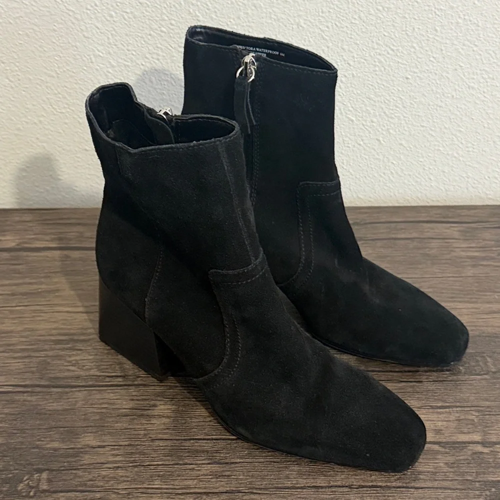 AQUA COLLEGE Waterproof Padded Tora Square Toe Stacked Heel Zip-Up Suede Booties